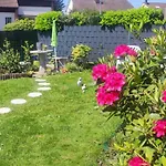Uni-naehe Mit Garten *