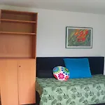 Uni-naehe Mit Garten Appartamento