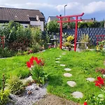 Uni-naehe Mit Garten Apartament