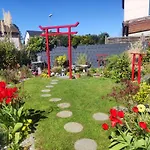 Uni-naehe Mit Garten *