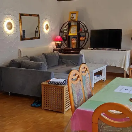 Διαμέρισμα Uni-naehe Mit Garten Μπόχουμ