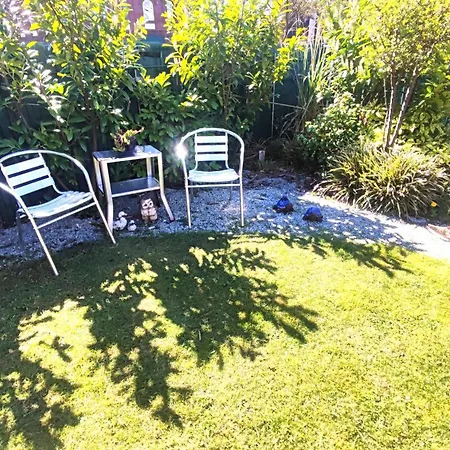 아파트 Uni-naehe Mit Garten 보훔