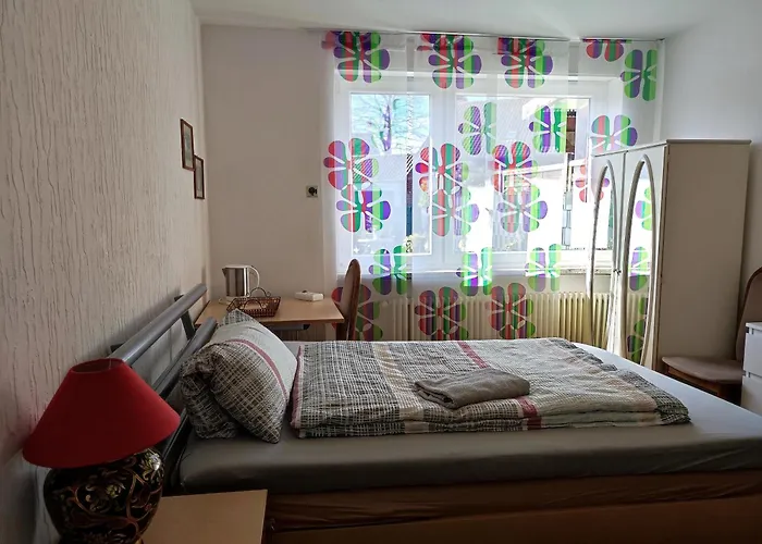 Uni, Fh, Gesundheits Campus Nähe, Mit Garten&terrasse Apartment