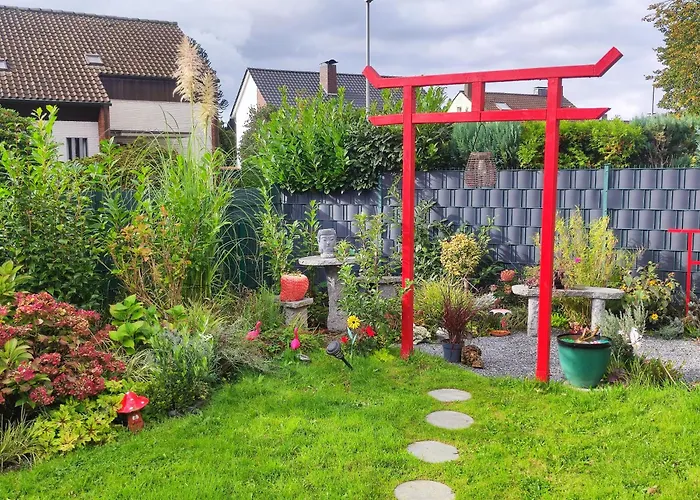 Uni-naehe Mit Garten